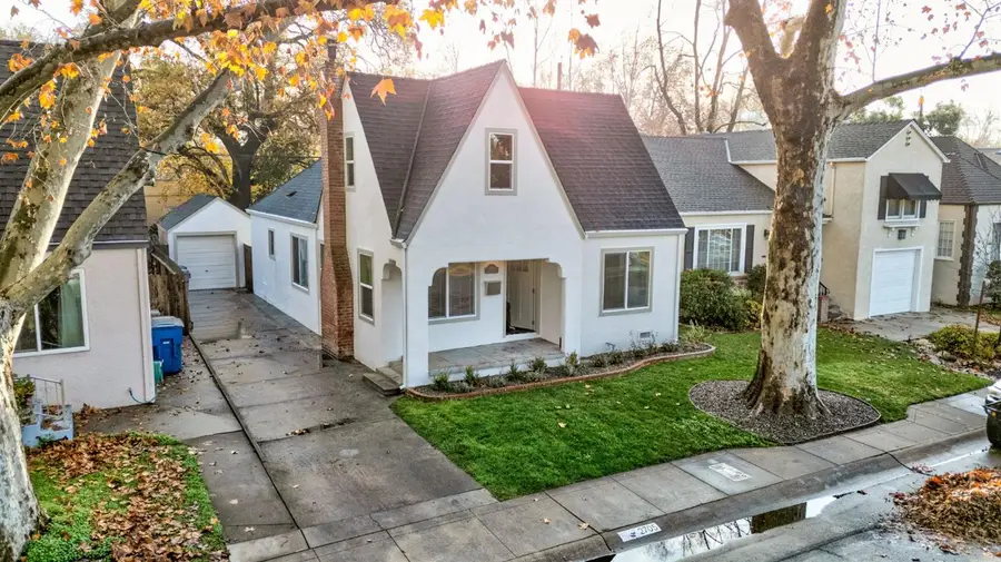 2705 Harkness Street, Sacramento, CA 95818 - Image #2