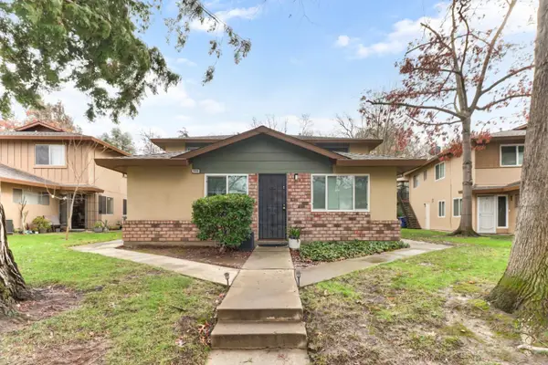 5080 Rhode Island Drive #4, Sacramento, CA 95841