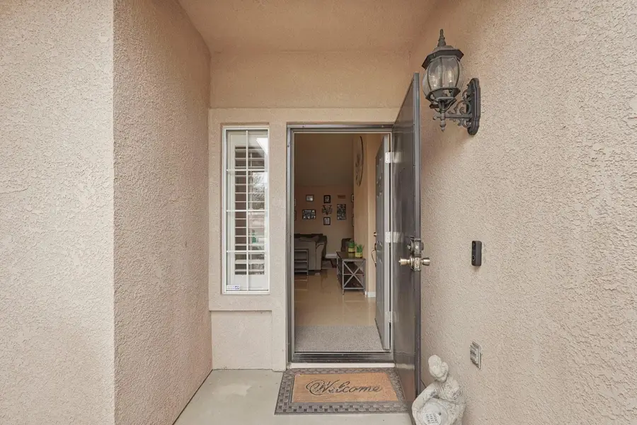 922 Pearwood Circle, Lodi, CA 95242 - Image #3