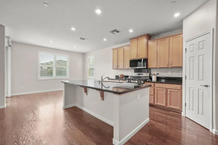 6017 Taunton Drive, Roseville, CA 95747 - Image #3