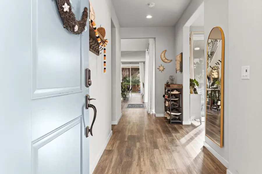 4131 Aura Way, Rancho Cordova, CA 95742 - #2