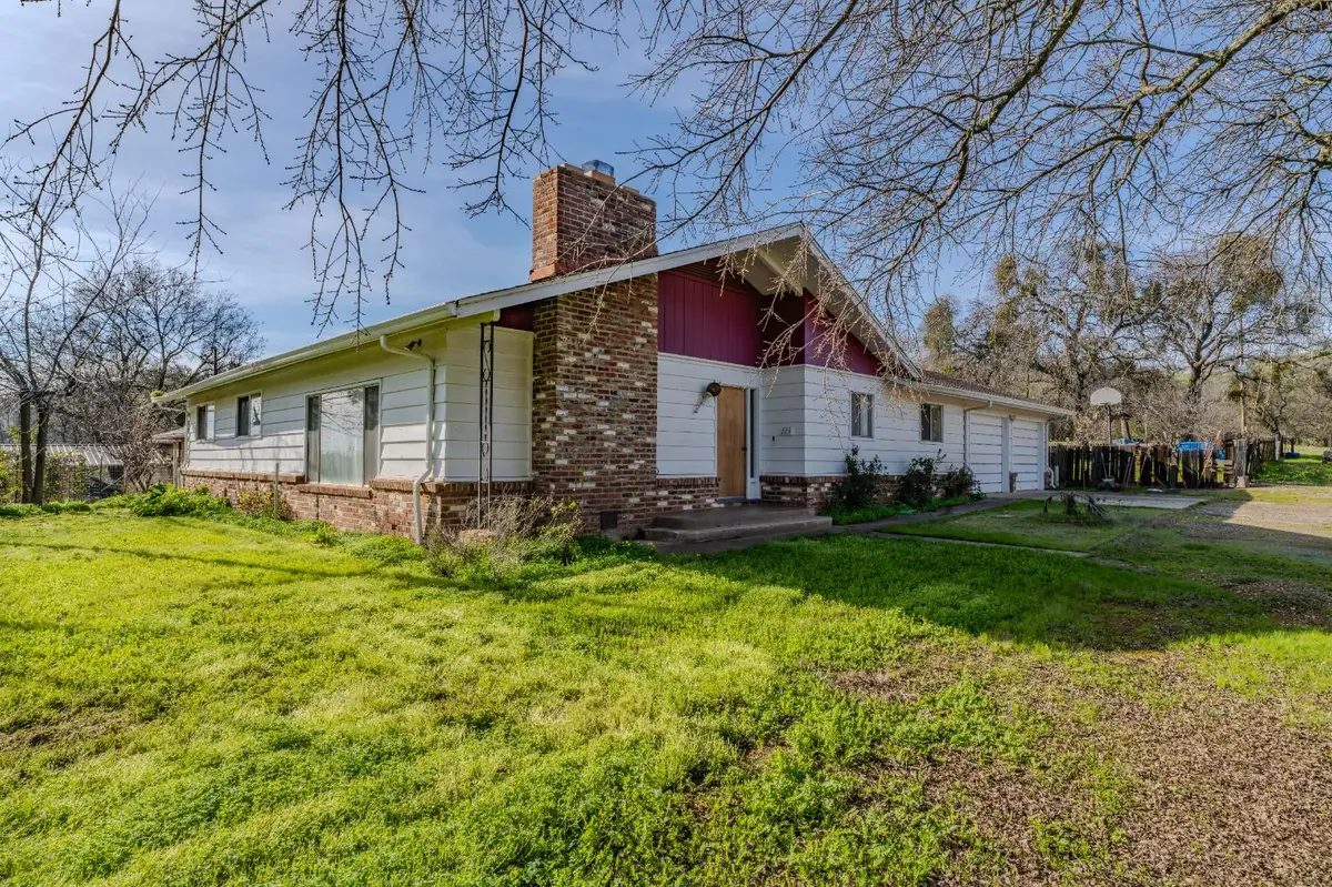 223 Oak St, Valley Springs, CA 95252 - Image #1