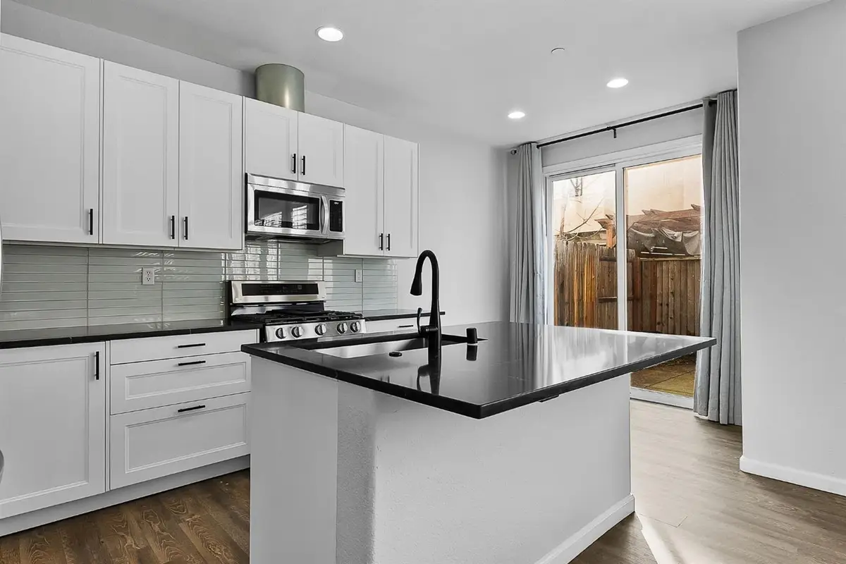 1080 Sierra View Circle #3, Lincoln, CA 95648 - Image #1