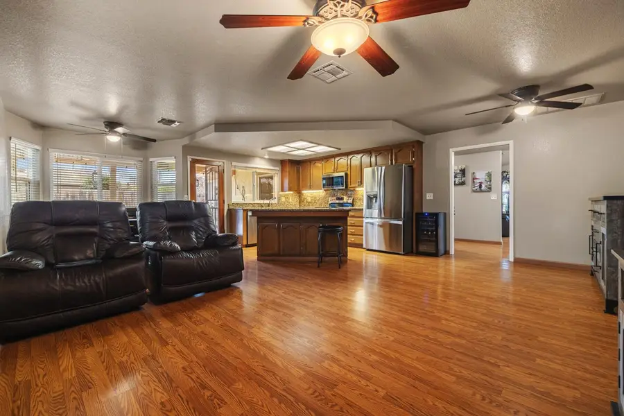 7542 Locust Street, Hughson, CA 95326 - Image #3