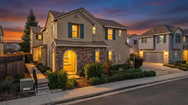 4423 Silver Cedar Lane, Sacramento, CA 95834