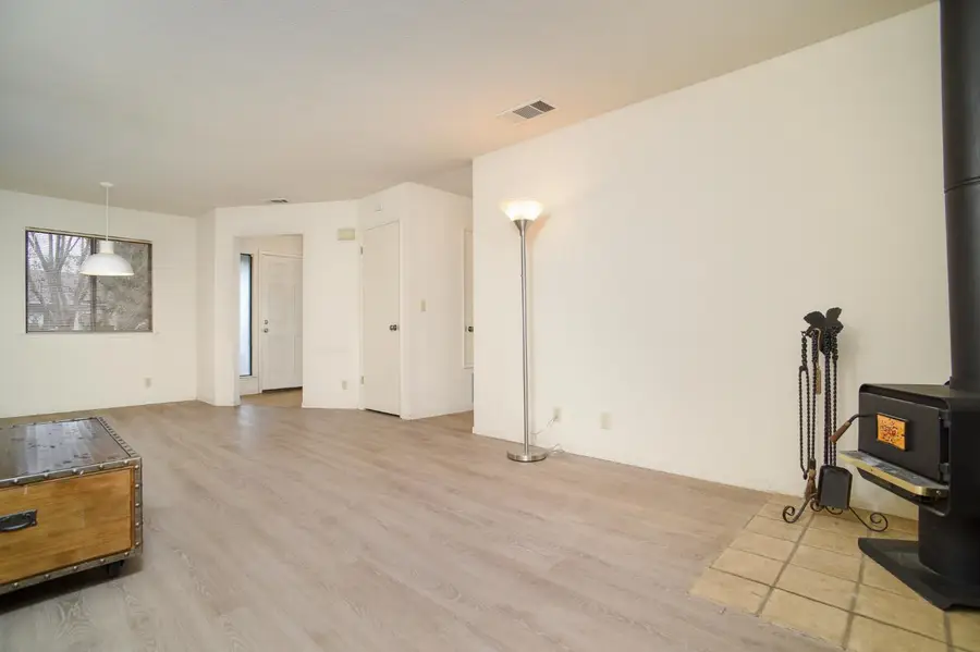 2128 Bueno Drive #5, Davis, CA 95616 - Image #3