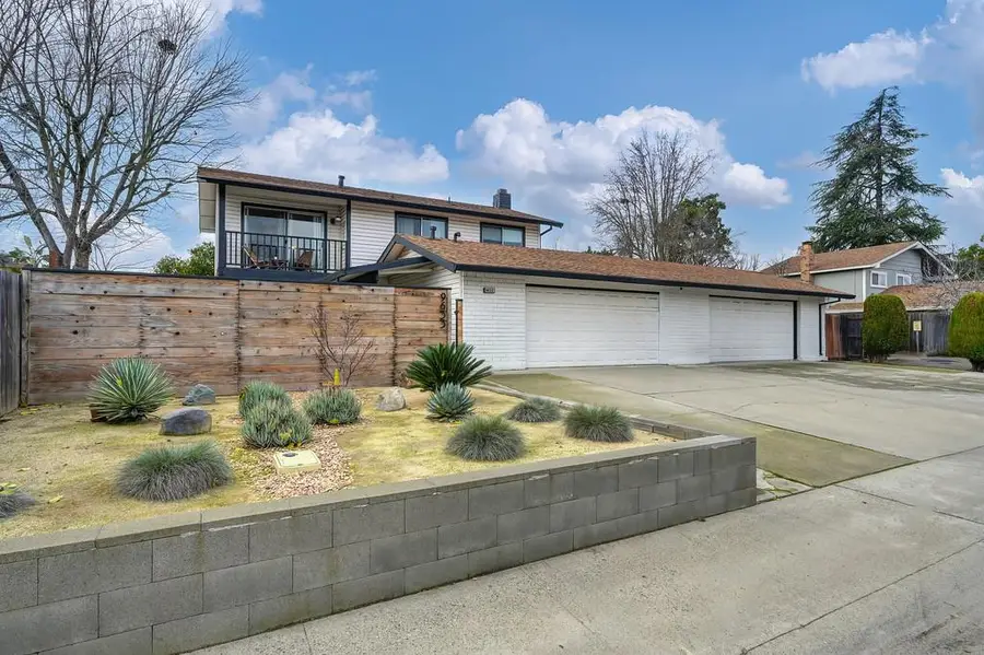 9633 Linda Rio Drive, Sacramento, CA 95827 - Image #2