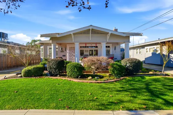 2221 Kensington Way, Stockton, CA 95204