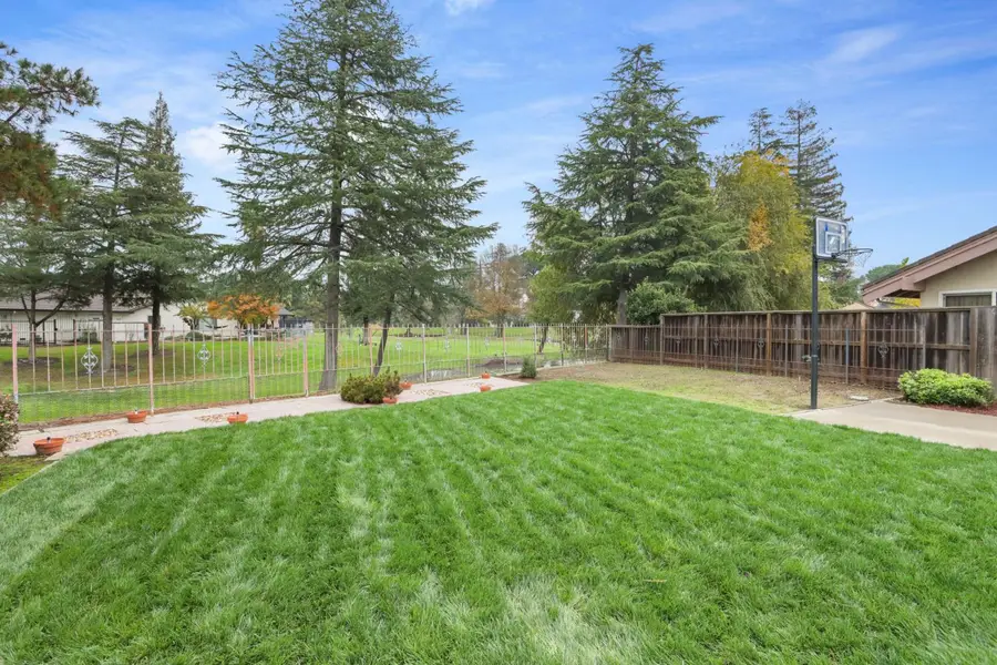 1536 Griffin Point, Stockton, CA 95207 - Image #2