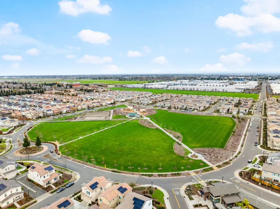 4351 Poppy Meadow Street, Sacramento, CA 95834 - Image #2