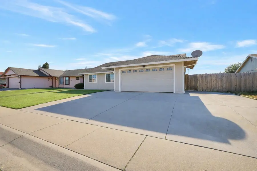 1660 Edwin Drive, Yuba City, CA 95993 - Image #2