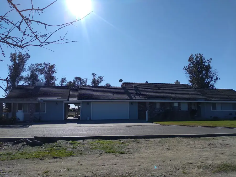 14509 Bell, Livingston, CA 95334 - #3
