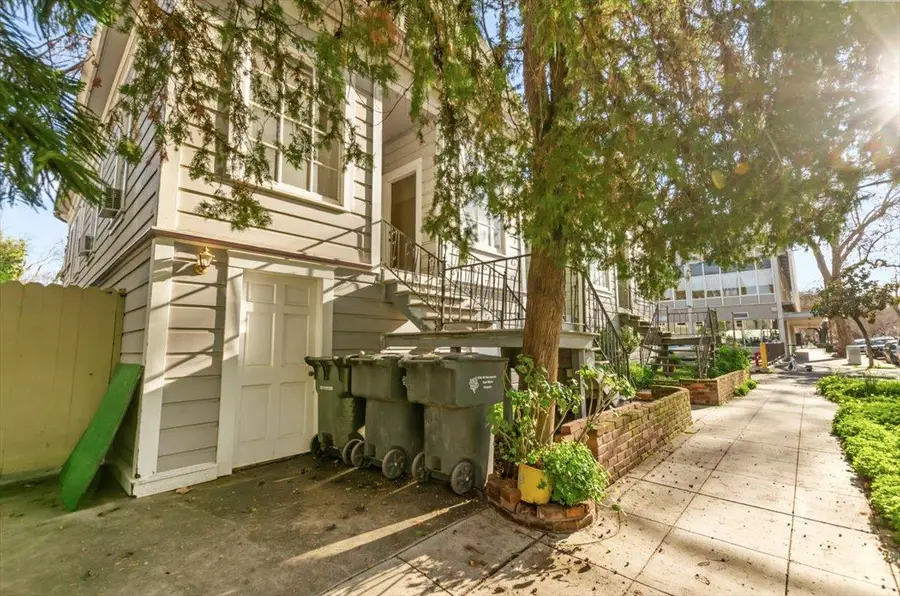 913 24th Street, Sacramento, CA 95816 - Image #2