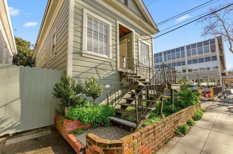 913 24th Street, Sacramento, CA 95816 - Image #3