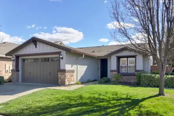 8221 Peak Forest Way, Elk Grove, CA 95757