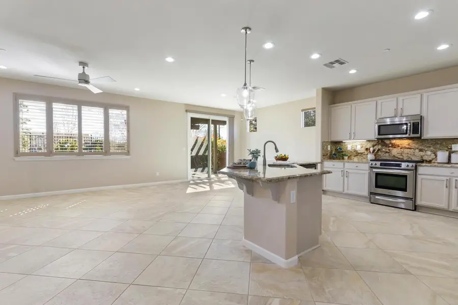 8221 Peak Forest Way, Elk Grove, CA 95757 - Image #2