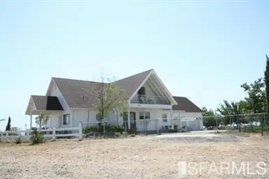 390 Knob Hill Avenue, Oroville, CA 95966 - Image #2