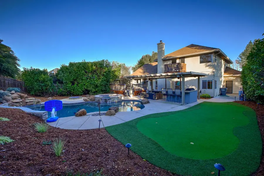 1068 Kensington Drive, Roseville, CA 95661 - Image #3