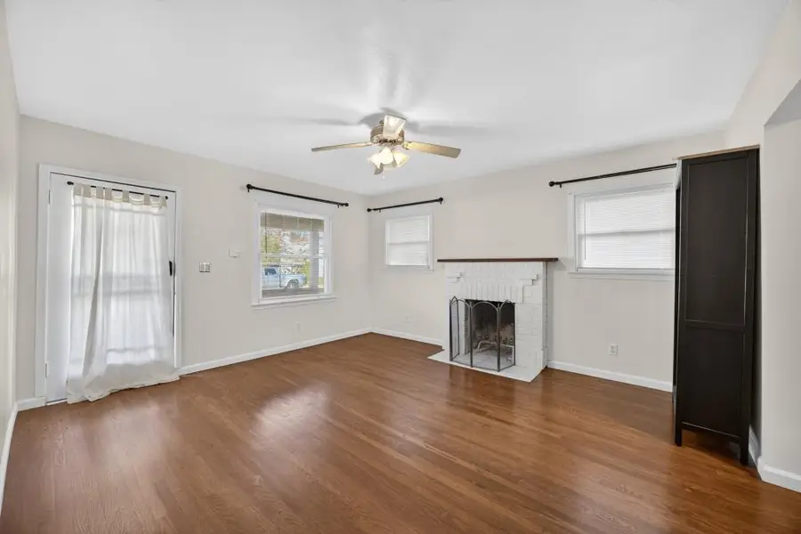 1828 Larkin Way, Sacramento, CA 95818 - Image #3