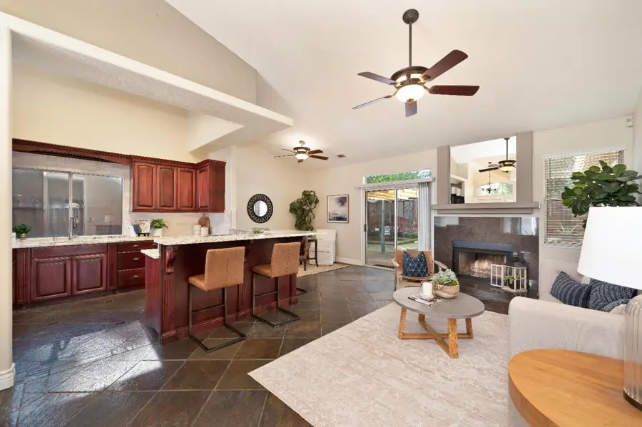 9582 Castledale Court, Elk Grove, CA 95758 - Image #3