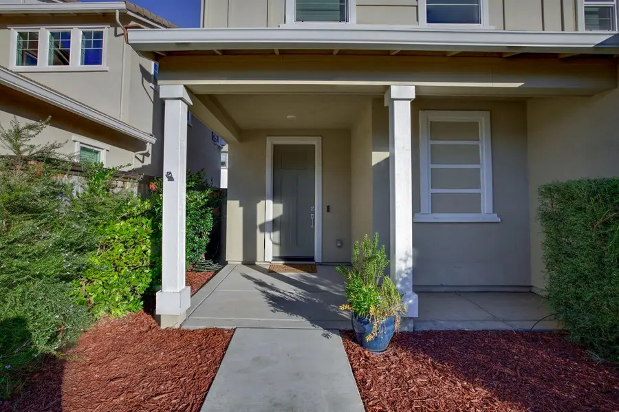 2041 Milky Way Cir, Roseville, CA 95747 - Image #3