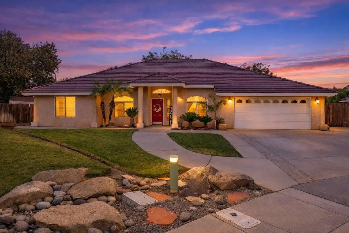 594 Diana Court, Hanford, CA 93230 - Image #1