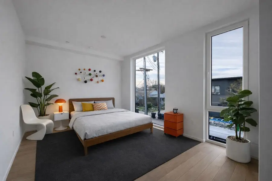 1939 Burnett Way, Sacramento, CA 95818 - Image #3