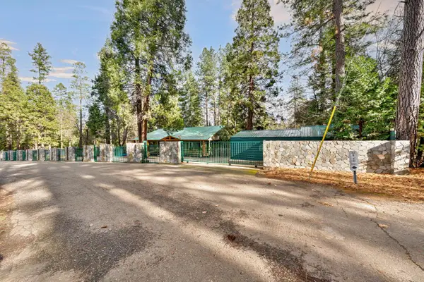 2911 Larkspur Lane, Camino, CA 95709