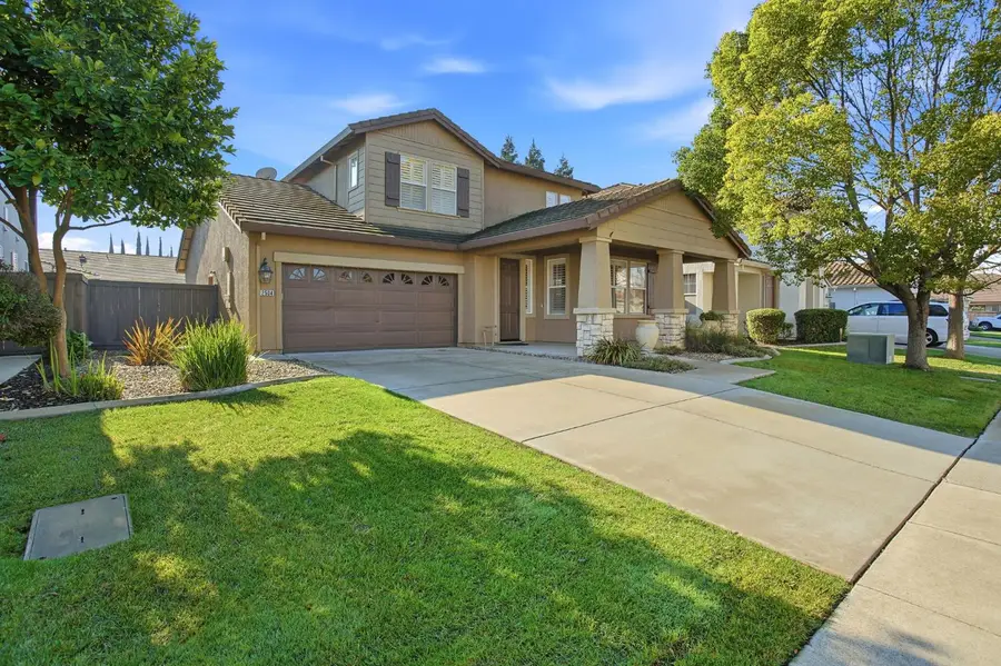 2504 Lark Sparrow Way, Elk Grove, CA 95757 - Image #3