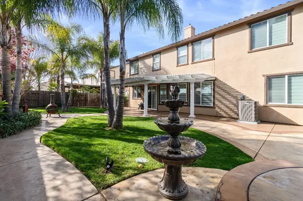 9880 Izilda Court, Sacramento, CA 95829