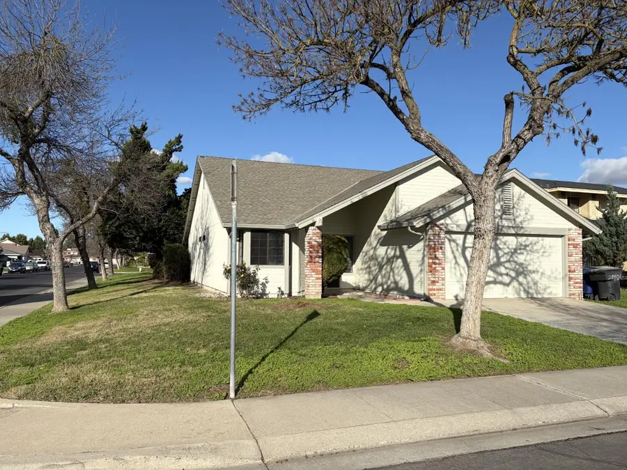 2401 Walnut Grove Way, Modesto, CA 95355 - Image #2