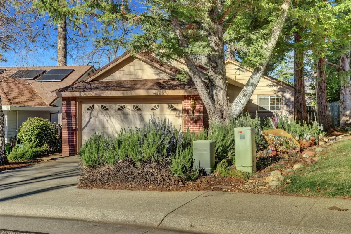 353 Vistamont Drive, Grass Valley, CA 95945 - Image #1