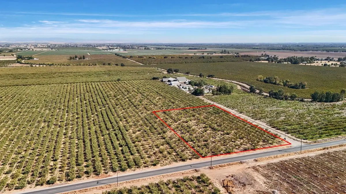 12116 N Alpine Road, Lodi, CA 95240 - Image #1