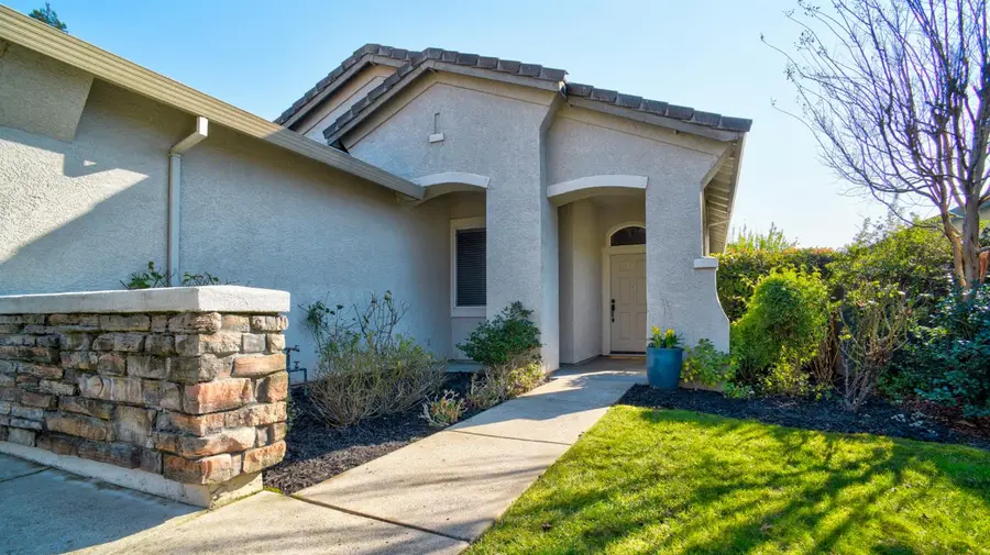 1320 Walden Drive, Folsom, CA 95630 - Image #2