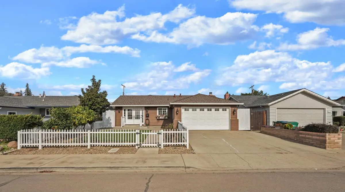 1525 W Vine Street, Lodi, CA 95242 - Image #1