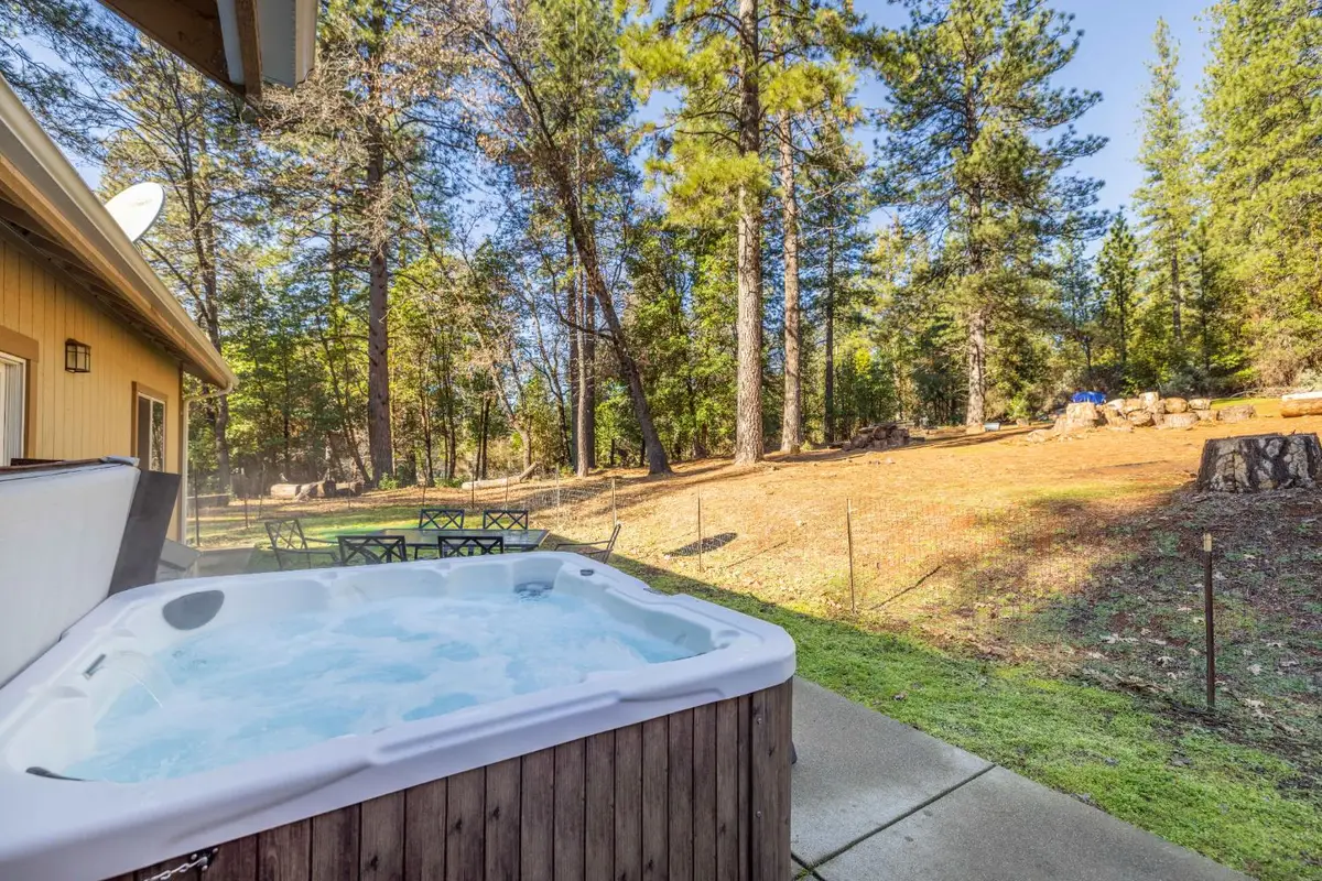 6843 Log Cabin Lane, Placerville, CA 95667 - Image #1