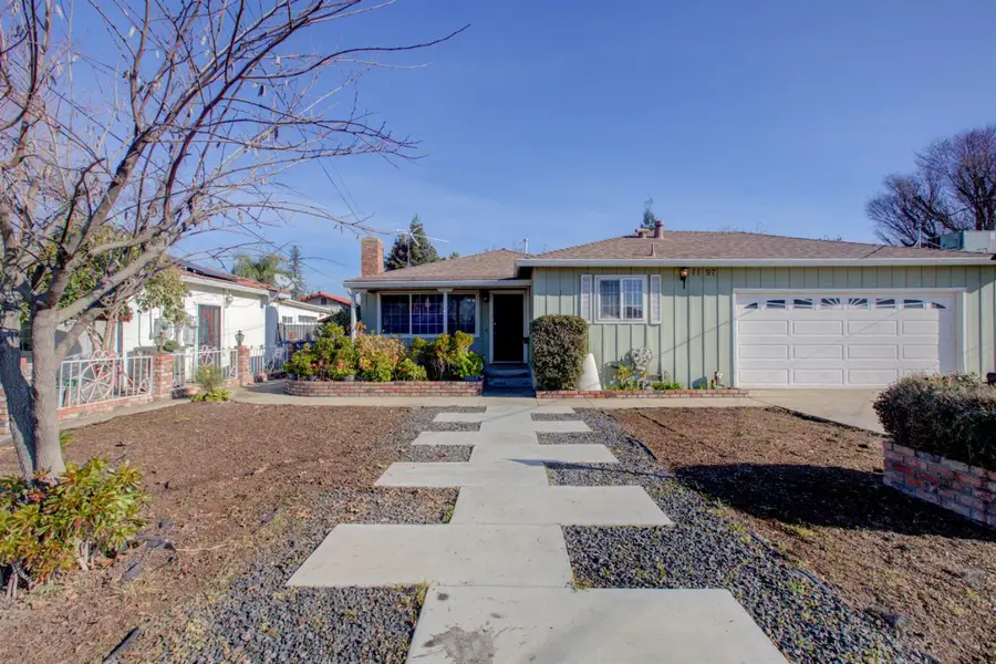 1197 S Minaret Avenue, Turlock, CA 95380 - Image #3