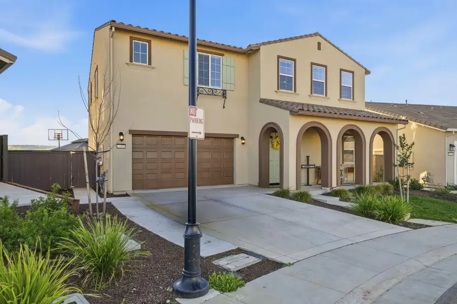 5057 Brooks Circle, Folsom, CA 95630 - Image #2