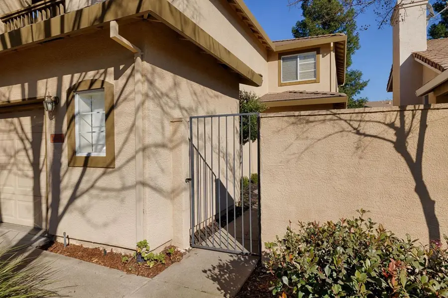 1604 Martiniue Drive, Roseville, CA 95661 - Image #3