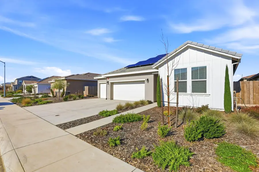 701 Popcorn Street, Galt, CA 95632 - Image #2