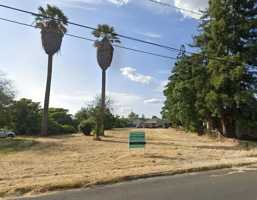 951 E Main Street, Turlock, CA 95380 - Image #2