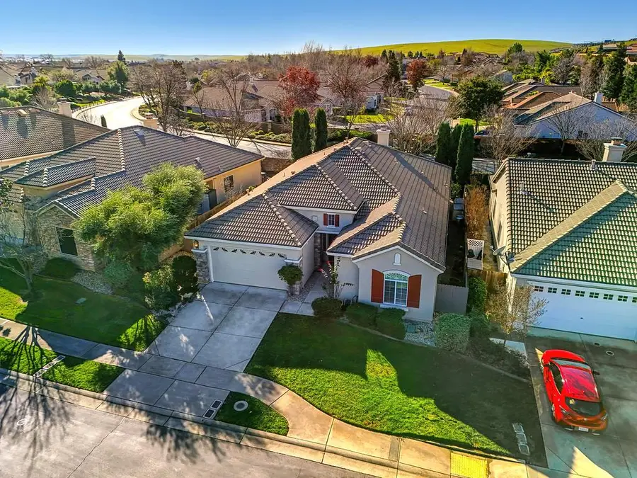 9010 Fallsmont Drive, El Dorado Hills, CA 95762 - Image #3