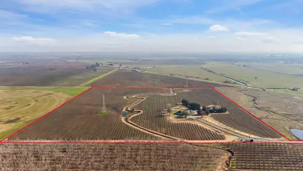 16025 E Harney Lane, Lodi, CA 95240