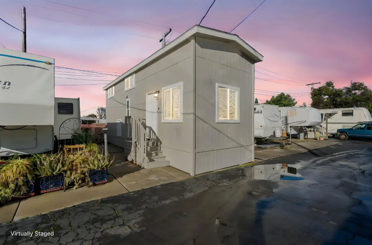 1651 S Cherokee Lane #4, Lodi, CA 95240 - Image #1