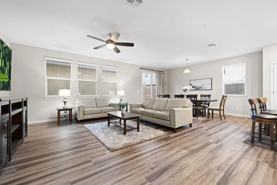 150 Uccello Way, Sacramento, CA 95835 - Image #2