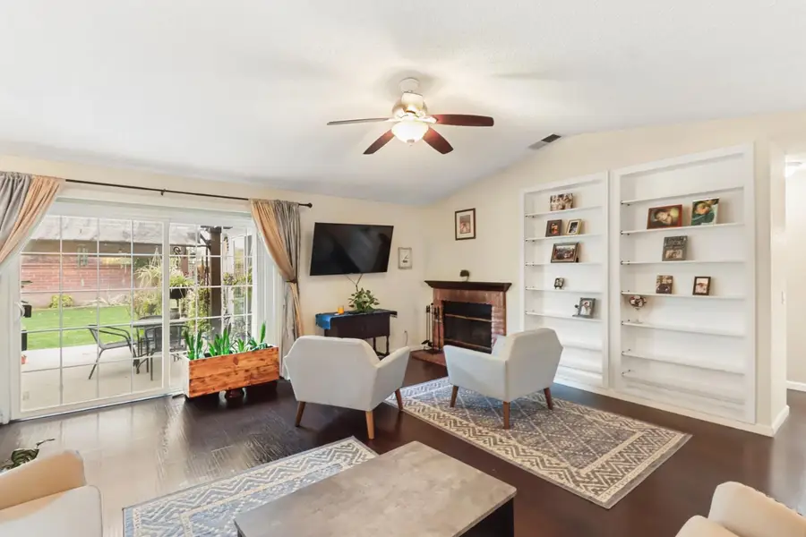 7414 Sun Point Lane, Sacramento, CA 95828 - Image #3