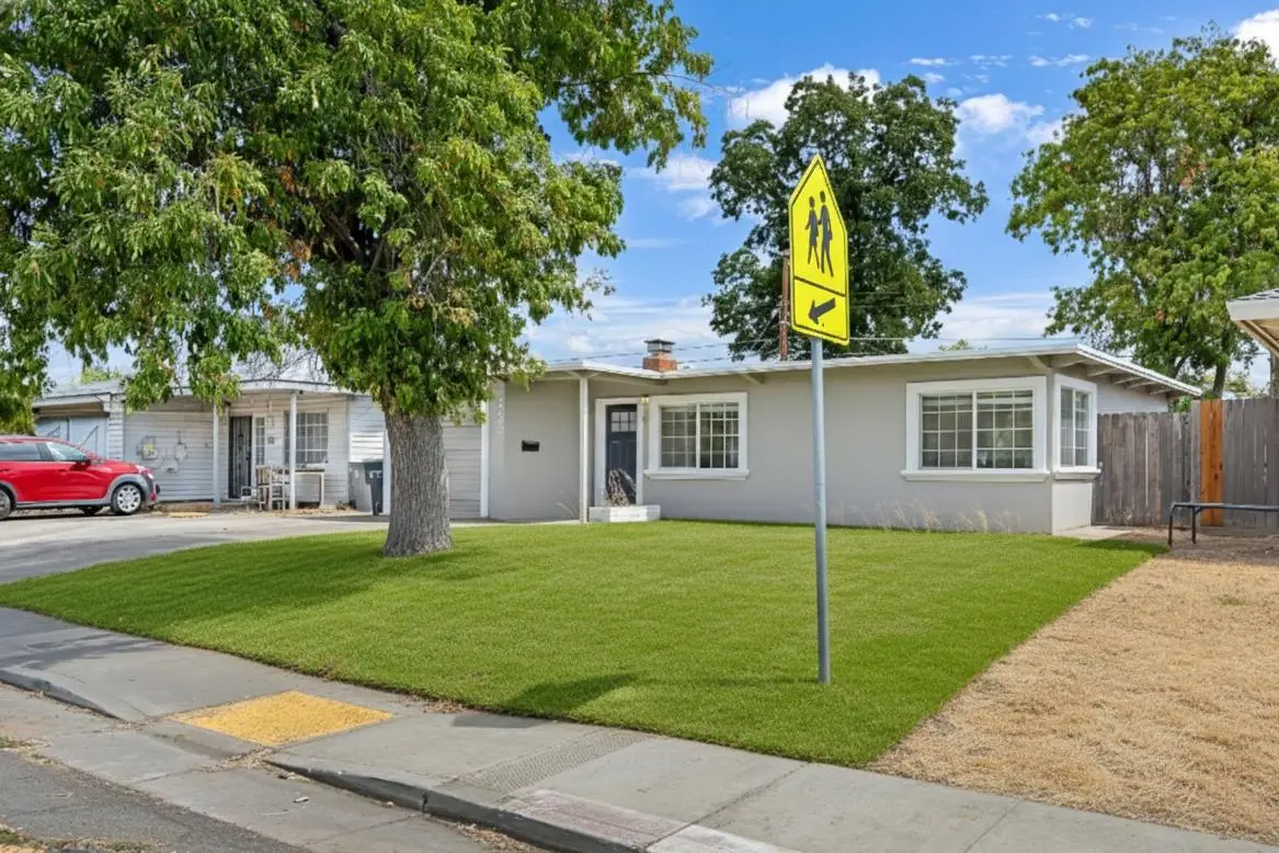 5823 61st Street, Sacramento, CA 95824 - Image #1