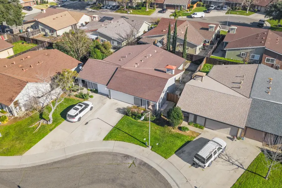 7671 Canyon Woods Court, Sacramento, CA 95828 - Image #2