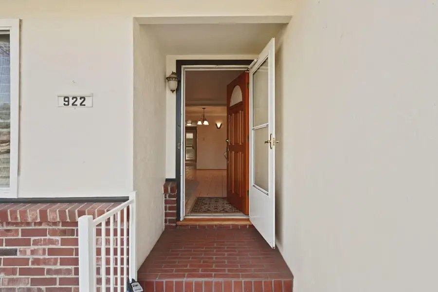 922 N Pleasant Avenue, Lodi, CA 95240 - Image #3