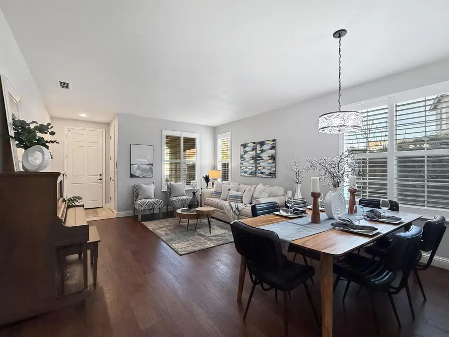 9574 Sea Cliff Way, Elk Grove, CA 95758 - Image #3